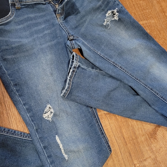 Indigo Blue Distressed Maturnity Jeans, Size Medium (16W) - Picture 9 of 12
